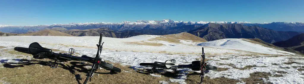 Youpi, on est arrivés au sommet ! séjour VTT montagne