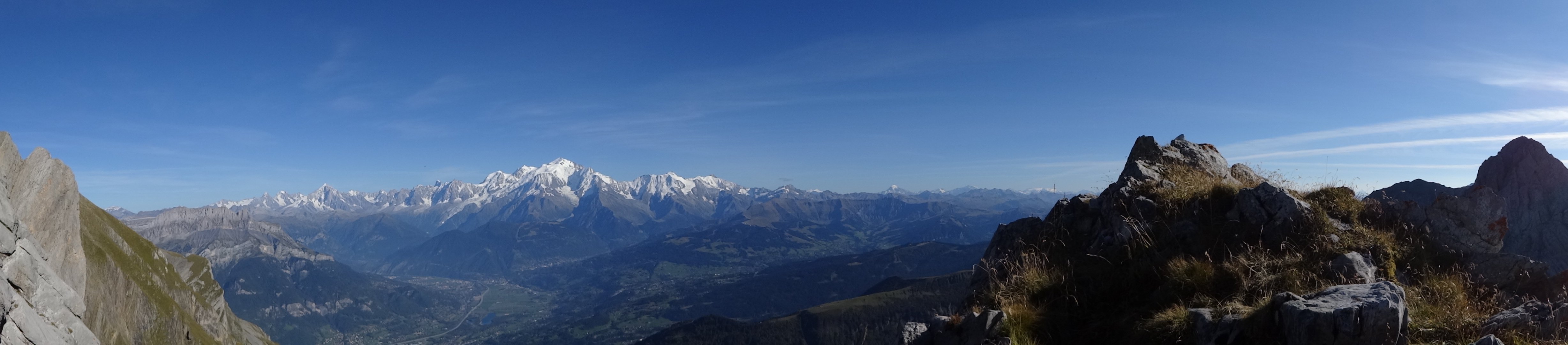 Panorama durant notre séjour grimpe dans les Aravis