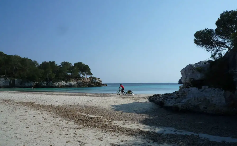 Roadbook Le Camí de Cavalls sur la plage, Cala en Turqueta - récit voyage à Minorque
