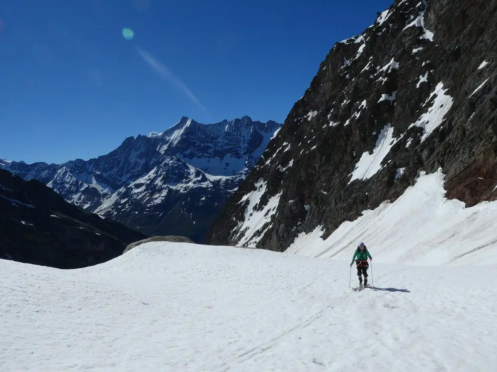 Le-replat-sous-la-Petersgratt, Alpinisme facile en Suisse