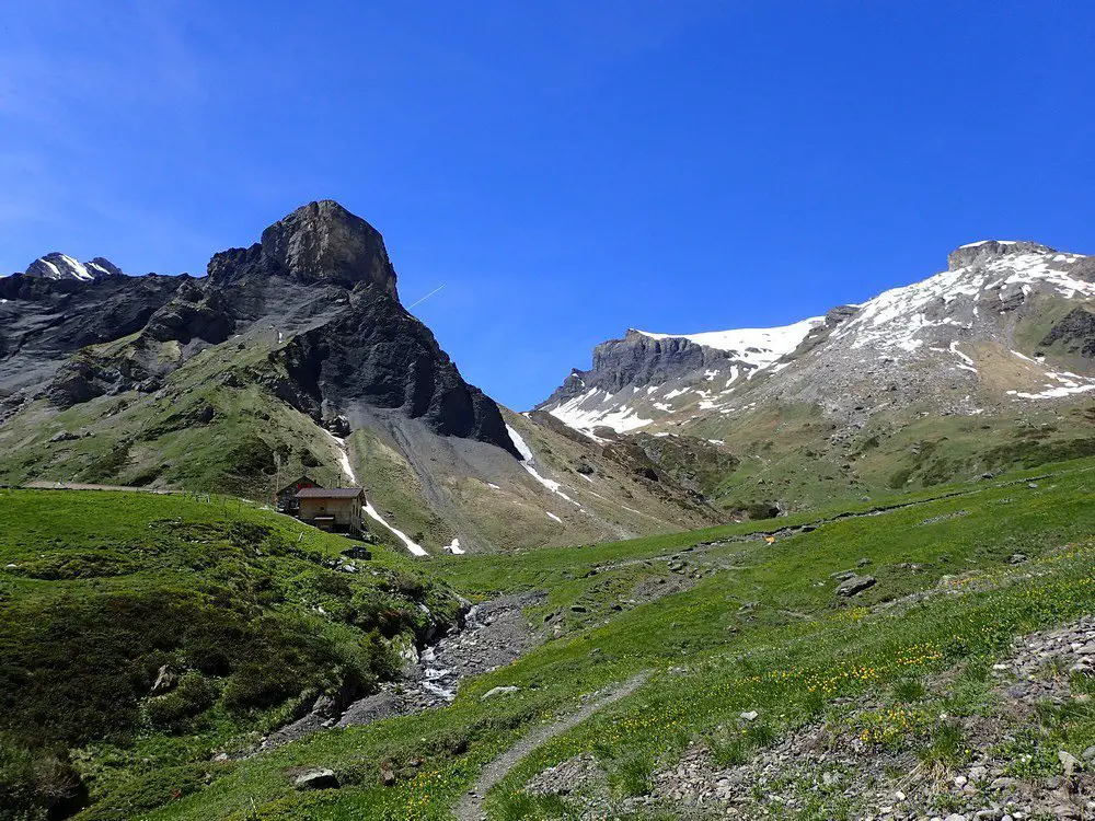 Descente-et-mise-au-vert-! Alpinisme facile en Suisse