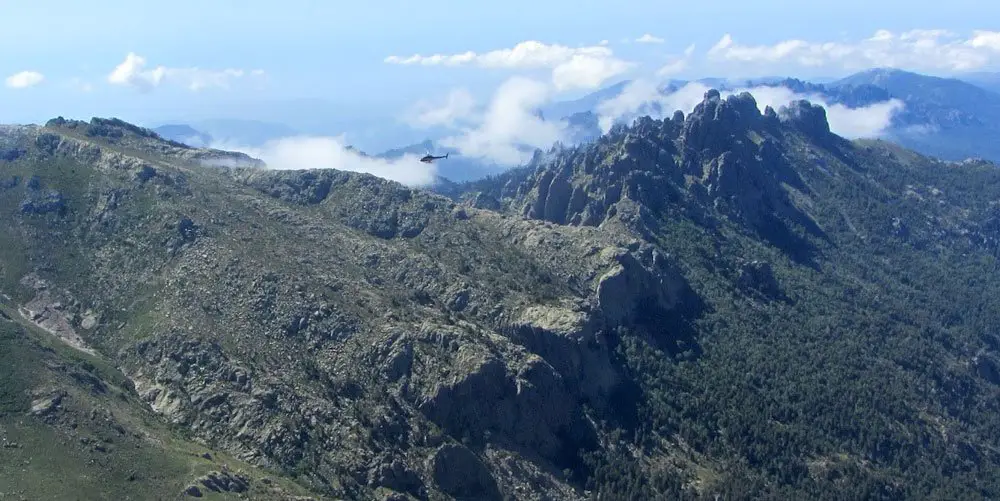 24-Les-aiguilles-de-Bavella-vues-depuis-le-Monte-Incudine, randonnée en Corse GR20