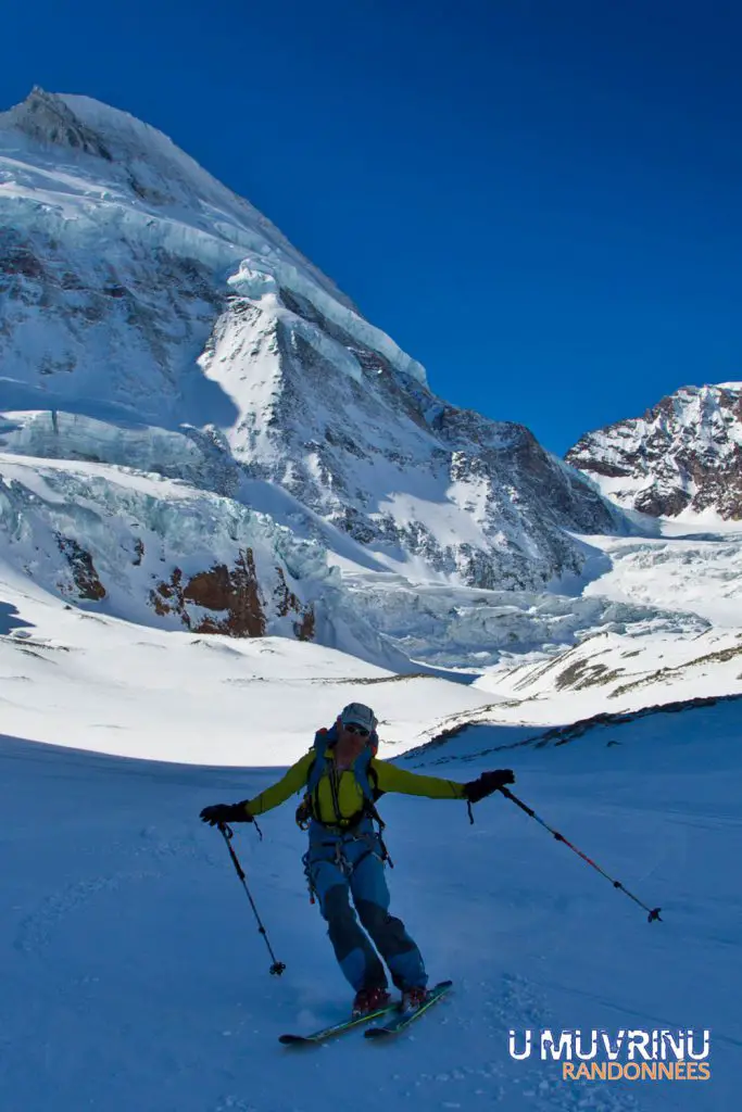 Passage à l'ombre sur la Haute Route de Chamonix Zermatt