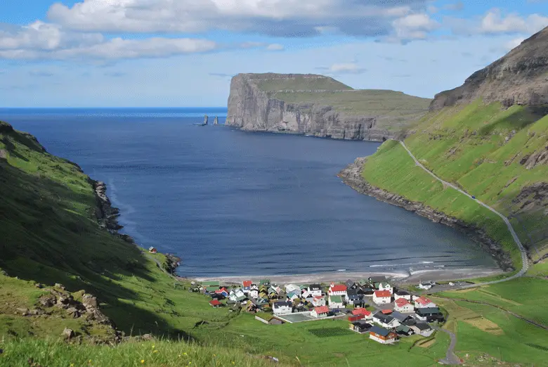  Tjornuvik et les falaises d