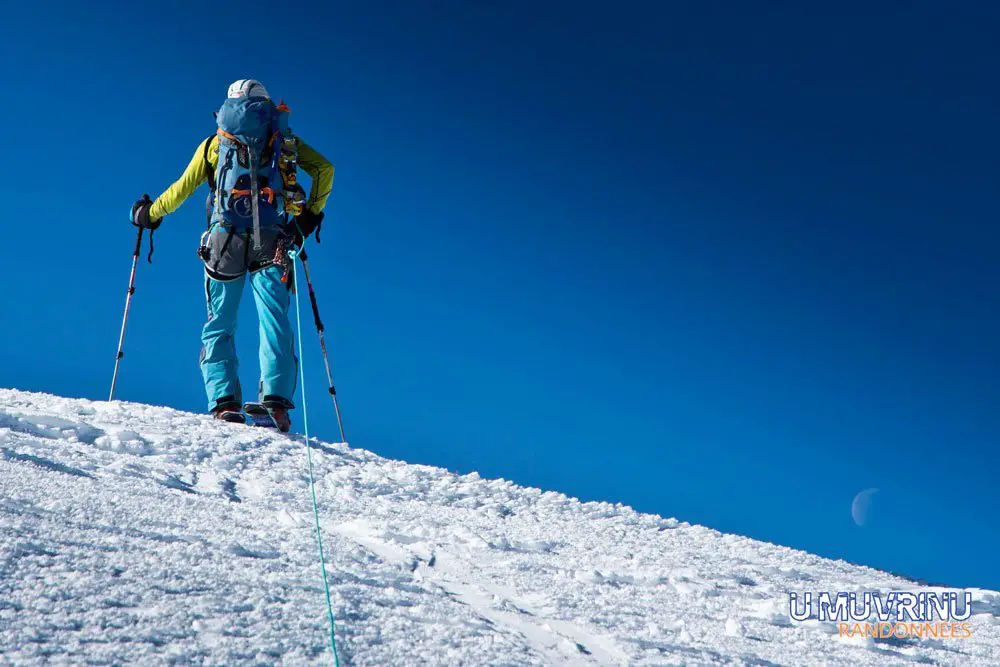 Arrivée en haut de la Tête Blanche, la boucle de la Haute Route bientôt finit