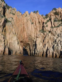 Calanques de Piana, kayak de mer en Corse