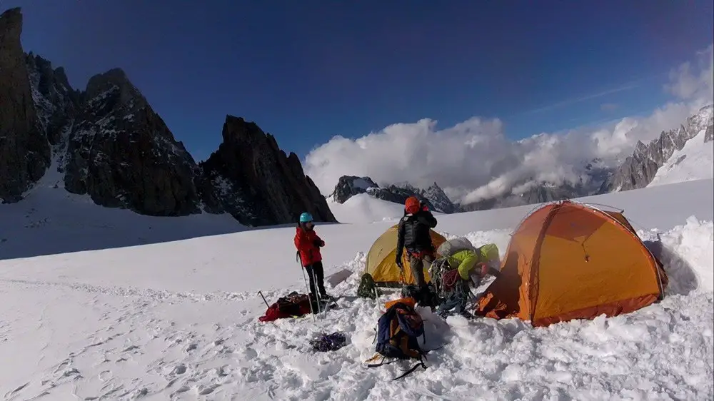 Campement sur la Combe Maudite, sortie alpinisme