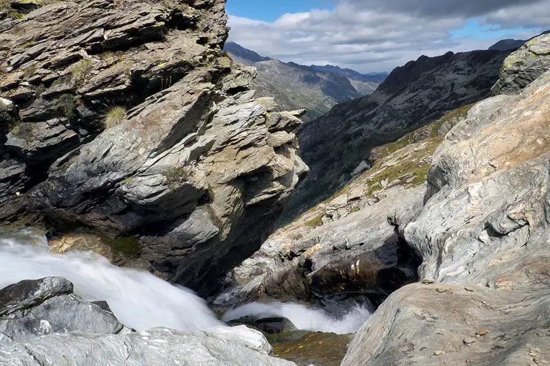 Cascade, randonnée dans les Alpes Cascade, randonnée dans les Alpes