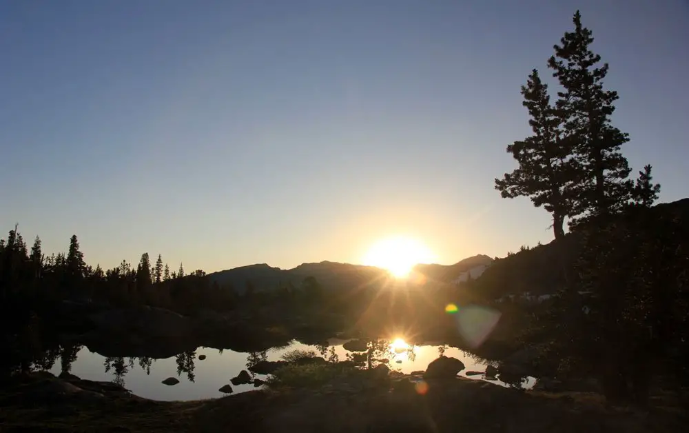 Coucher de soleil à Dorothy Lake Pass, pendant le Pacific Crest Trail