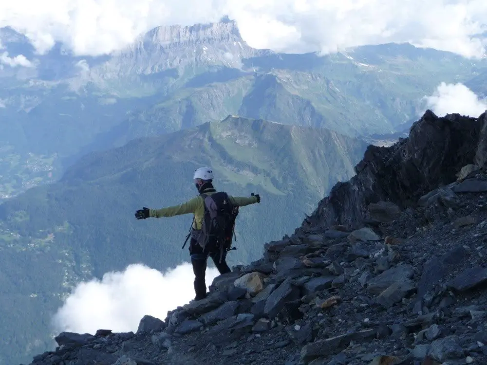 Dans-les-arrêtes-de-l’aiguille-du-Goûter, ascension du Mont Blanc