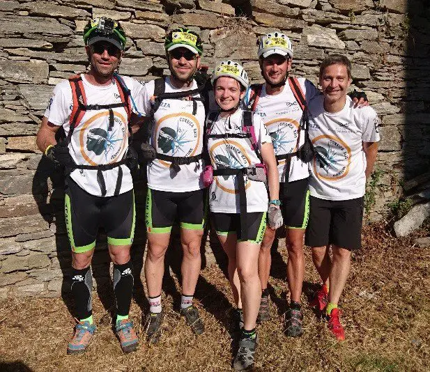 L’équipe : quatre raideurs - Olive, Chris, Olivier, Myriam - et Bruno l’assistant. corsica raid aventure L’équipe : quatre raideurs - Olive, Chris, Olivier, Myriam - et Bruno l’assistant. corsica raid aventure