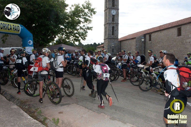 Arrivée à l'aube au terme corsica raid aventure Arrivée à l