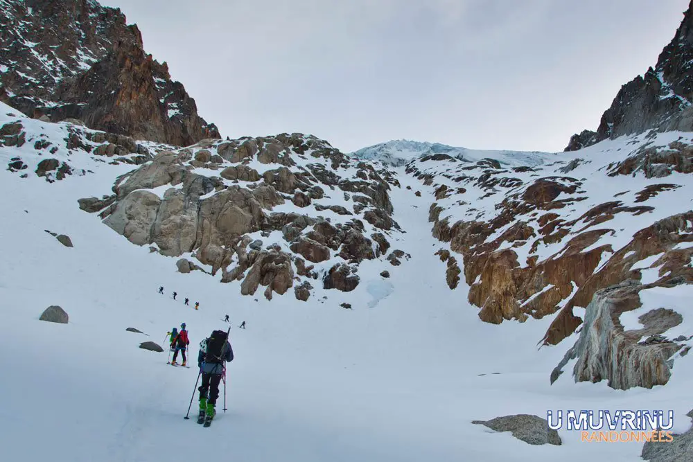 L'attaque du glacier du Chardonnet sur la Haute Route de Chamonix Zermatt