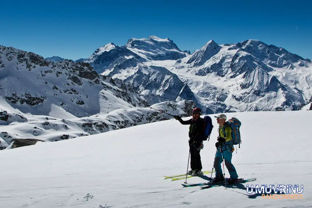 J3-ca-discute-itinéraire-sur-fond-de-grand-combin J3-ca-discute-itinéraire-sur-fond-de-grand-combin