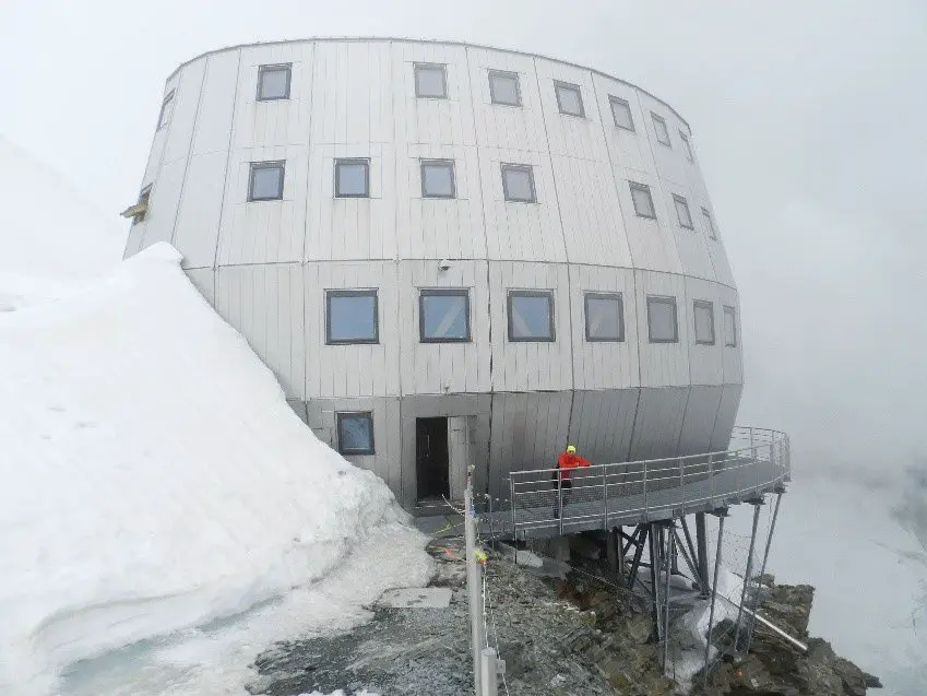 Le refuge du Goûter durant l'ascension du Mont Blanc