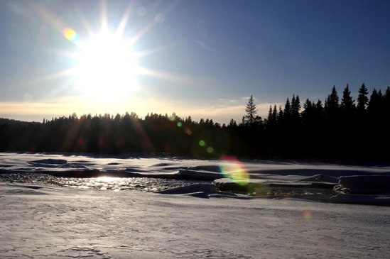 Les paysages printaniers encore enneigés en Laponie