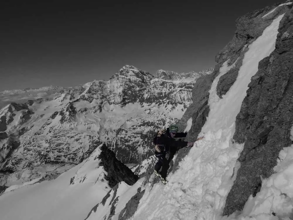 Sur-l'arête, ski de randonnée dans les alpes Sur-l