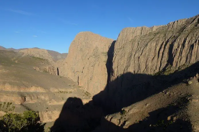 Un dédale de canyons, escalade à taghia au maroc