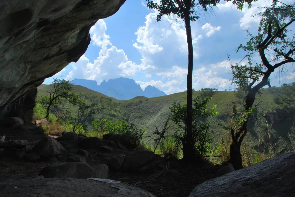 Wonder-Valley-Cave, grande randonnée au parc Drakensberg Afrique du Sud Wonder-Valley-Cave, grande randonnée au parc Drakensberg Afrique du Sud