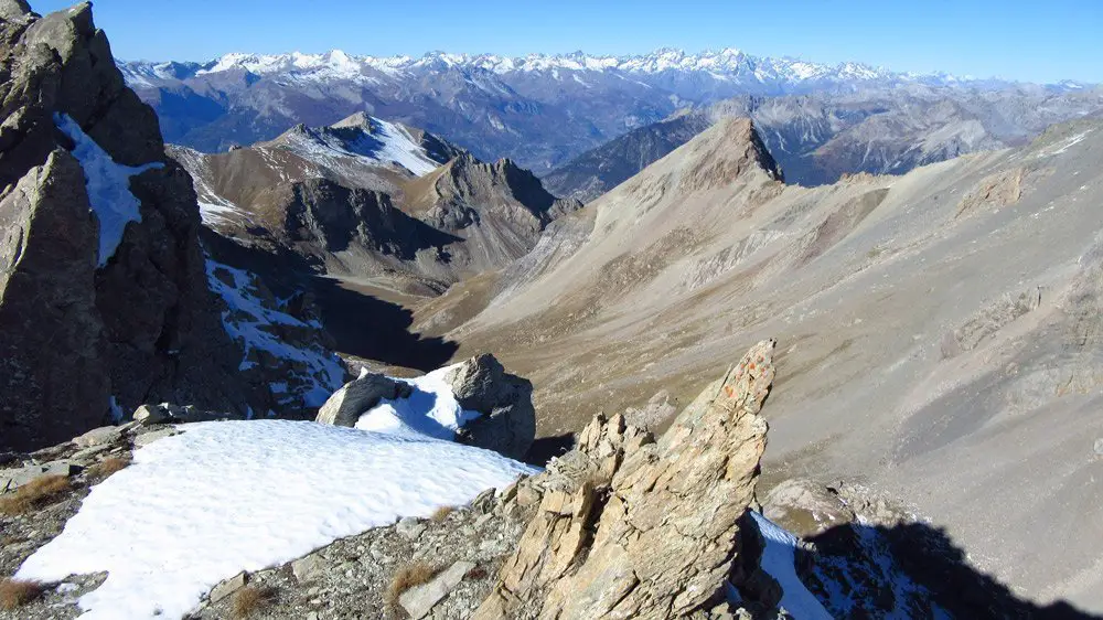 Vue sur le massif des Ecrins - Randonnée dans les Hautes Alpes