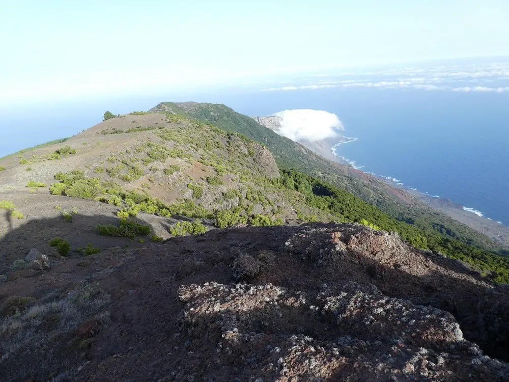 Depuis la crête, vue sur l