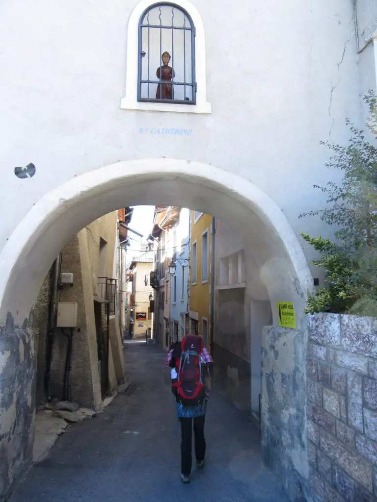 Visite de Guillestre lors de notre Randonnée dans les Hautes Alpes