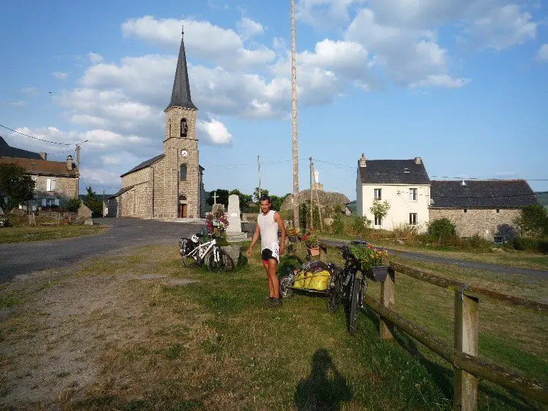 Bivouac au village de Paulhac-en-Margeride