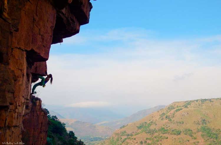 Caro dans le crux de «Alice in Grannyland» au secteur God No! Wall