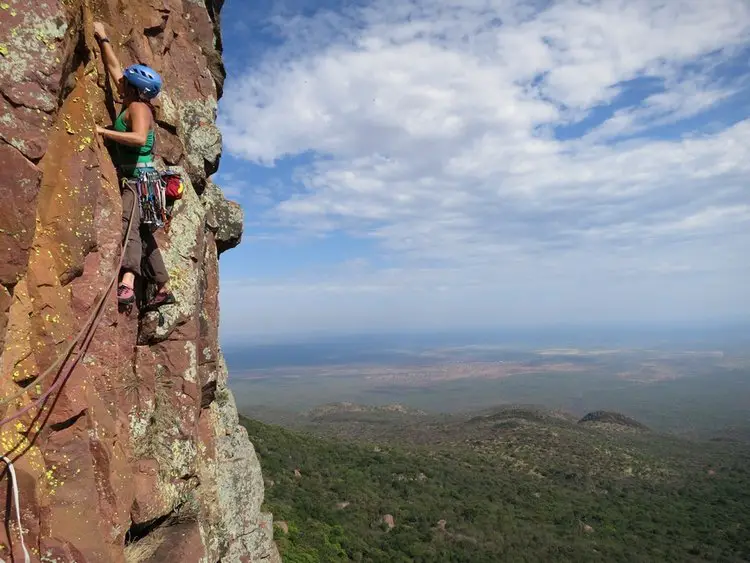 Escalade sur les paroies à Blouberg