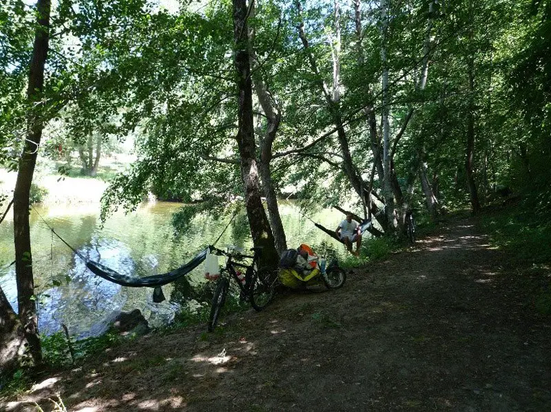 Pique-nique au camping de Florac, au bord du Tarn