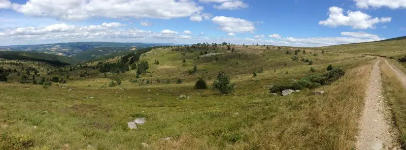 Vue panoramique depuis le col de Finiels, en haut du Mont Lozère