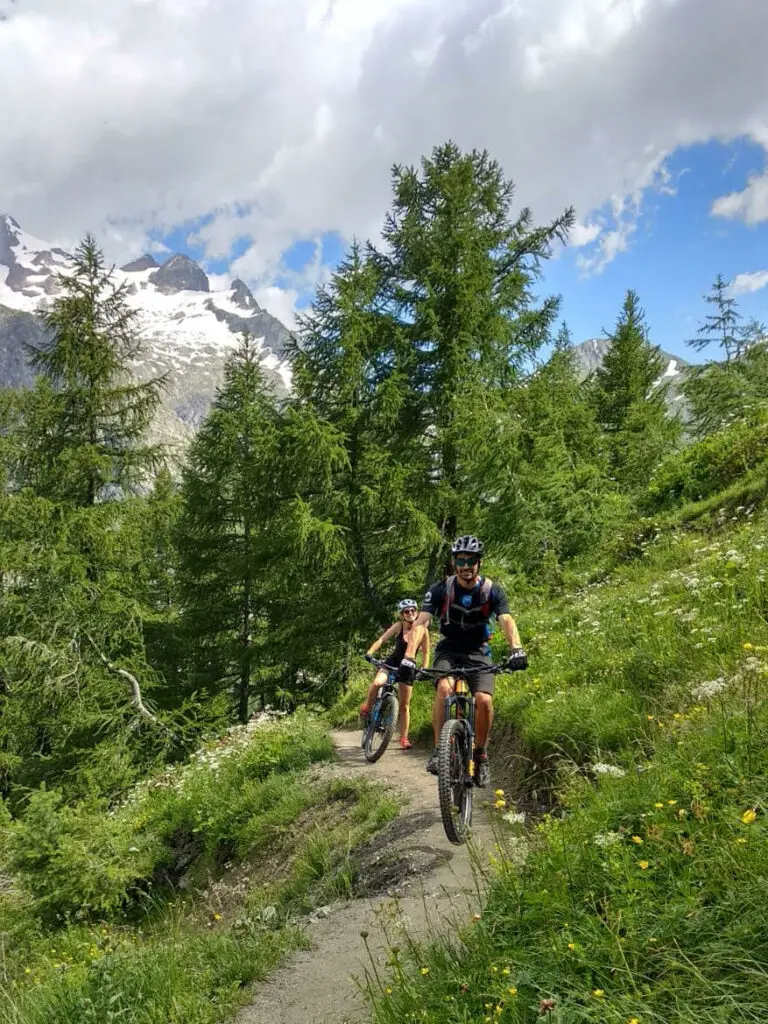 Julien DIOT passionné de VTT à Chamonix dans le Massif du Mont-blanc