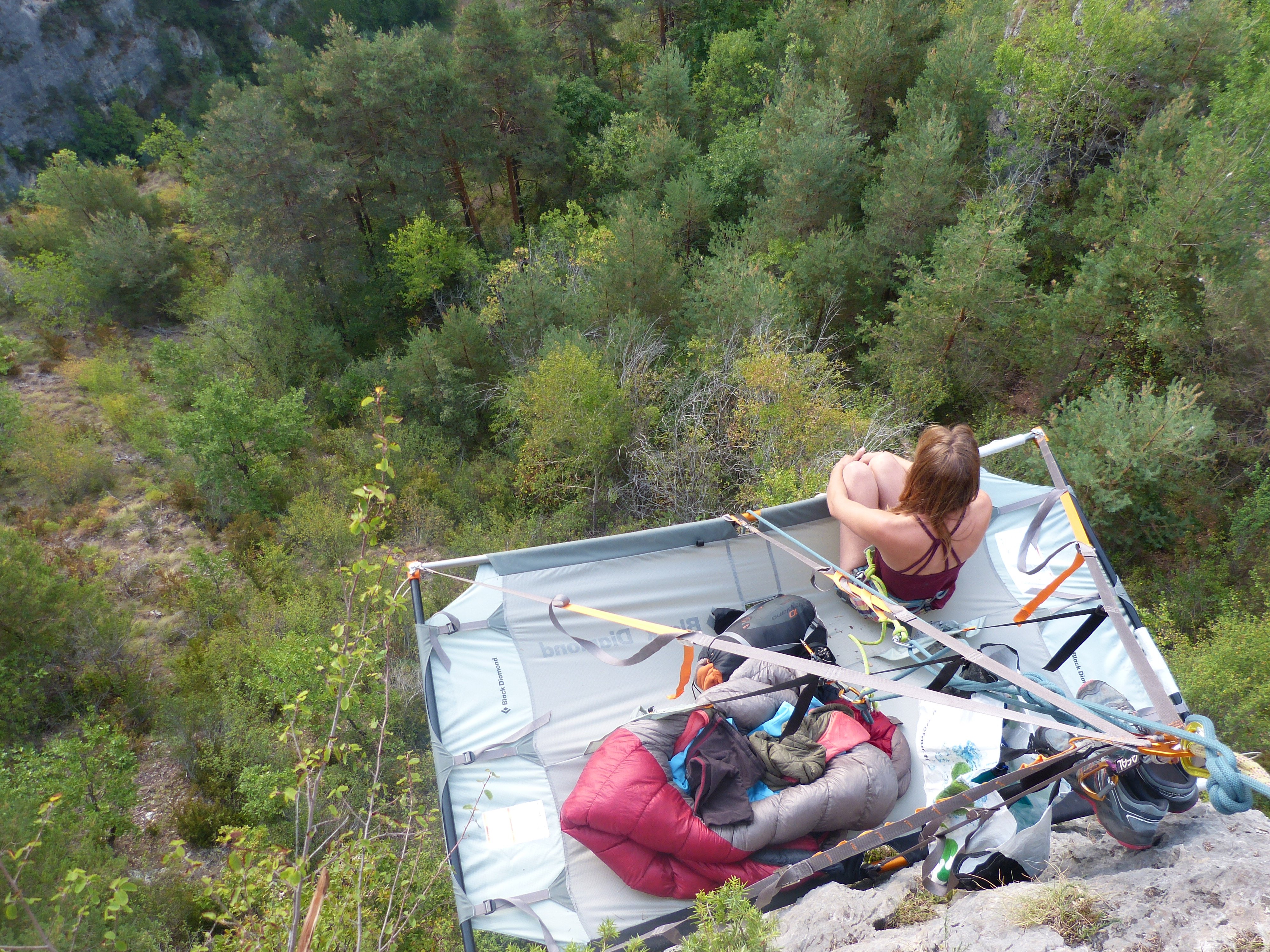 Nuit en portaledge avec Aventures Occitanes