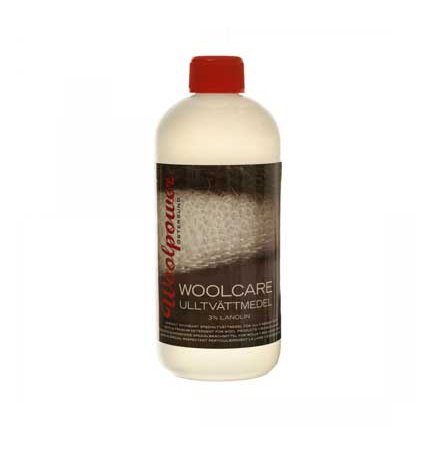 LESSIVE WOOLCARE pour vos chaussettes laine