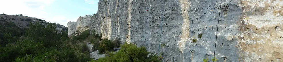 La jolie petite barre du secteur piedra filosofale.