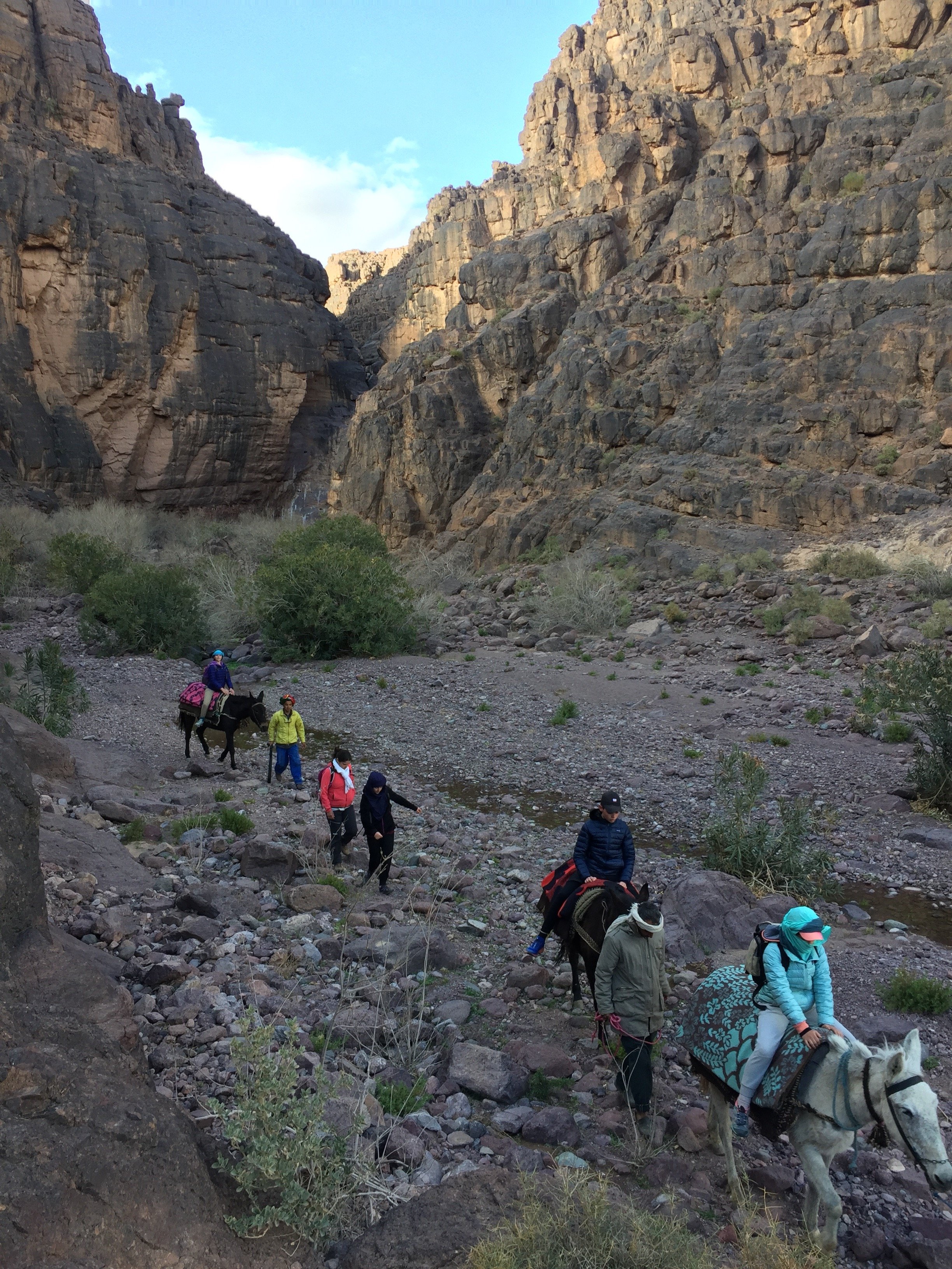 Visite de la cascade de Akhbach au Djebel Saghro