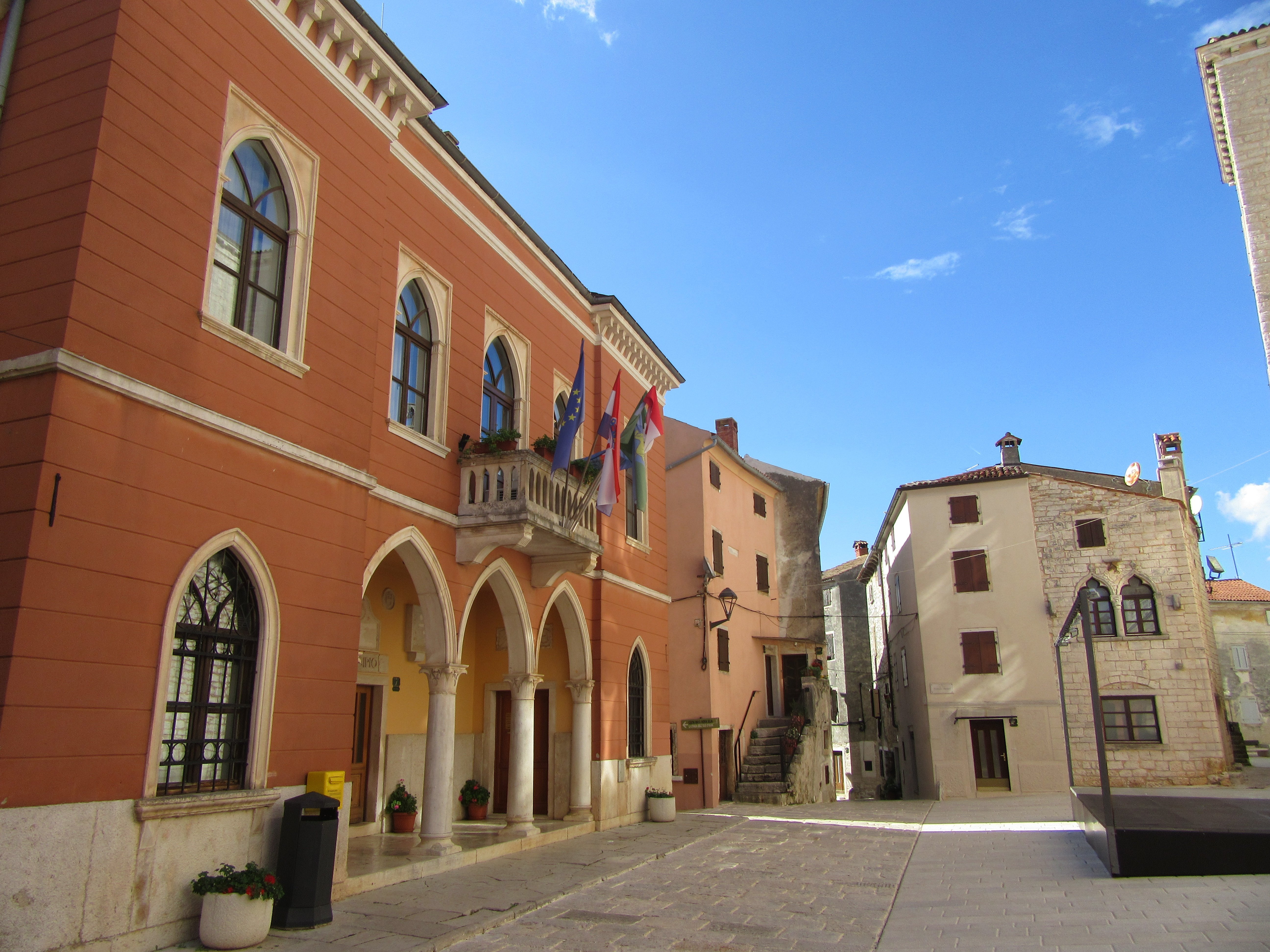 Visite des ruelles pavées de Rovinj lors du séjours de l'Italie à l'Istrie en vélo Visite des ruelles pavées de Rovinj lors du séjours de l