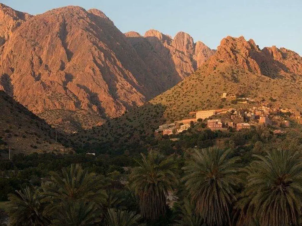 Tafraoute au Maroc un des plus beaux sites d