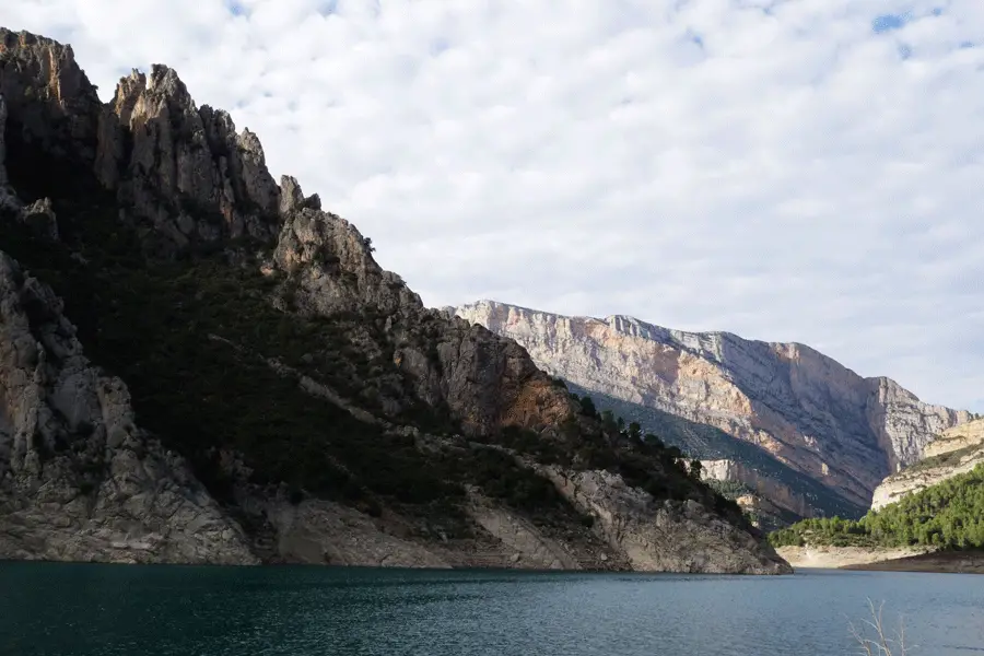 L’embalse de Canelles durant notre trop escalade en Catalogne