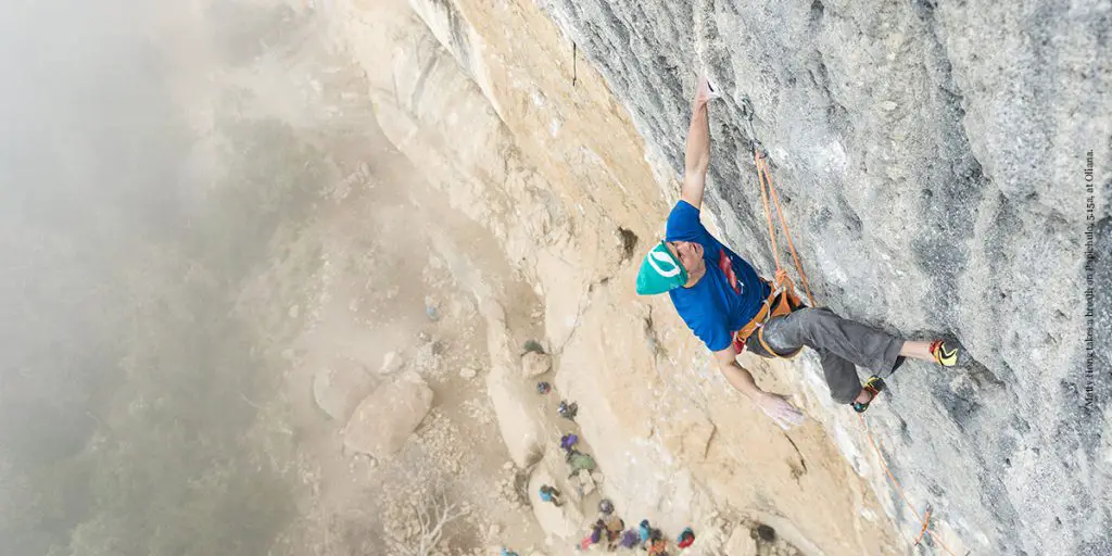 Escalade sportive : matériel à apporter. Les essentiels dans un sac à dos