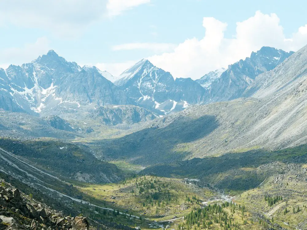 Massif vallee Baroun Handagai pour notre session Alpinisme en Sibérie