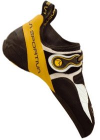 Chausson grimpe sur Bloc La sportiva solution, rigides, cambrés, asymétriques.