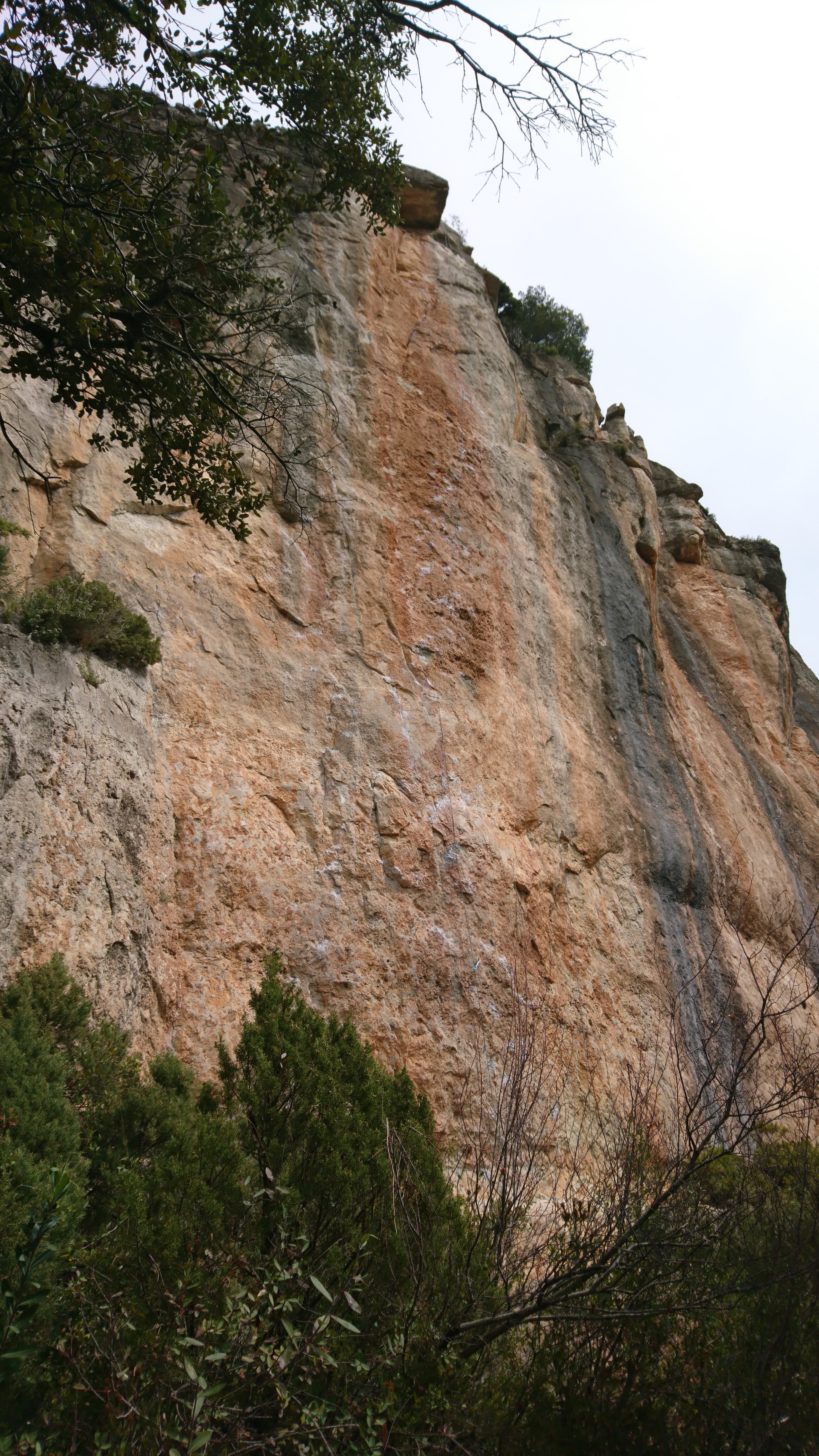 Vue du secteurs Primavera à la falaise Escalade à Siurana