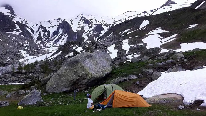 Camping au pied du col du petit ferret