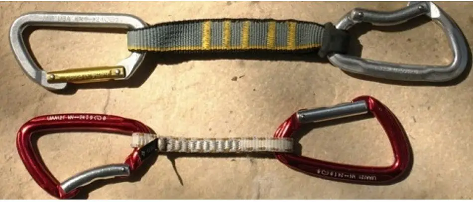 une dégaine avec sangle nylon et une avec sangle dyneema dégaine sangle nylon et sangle dyneema