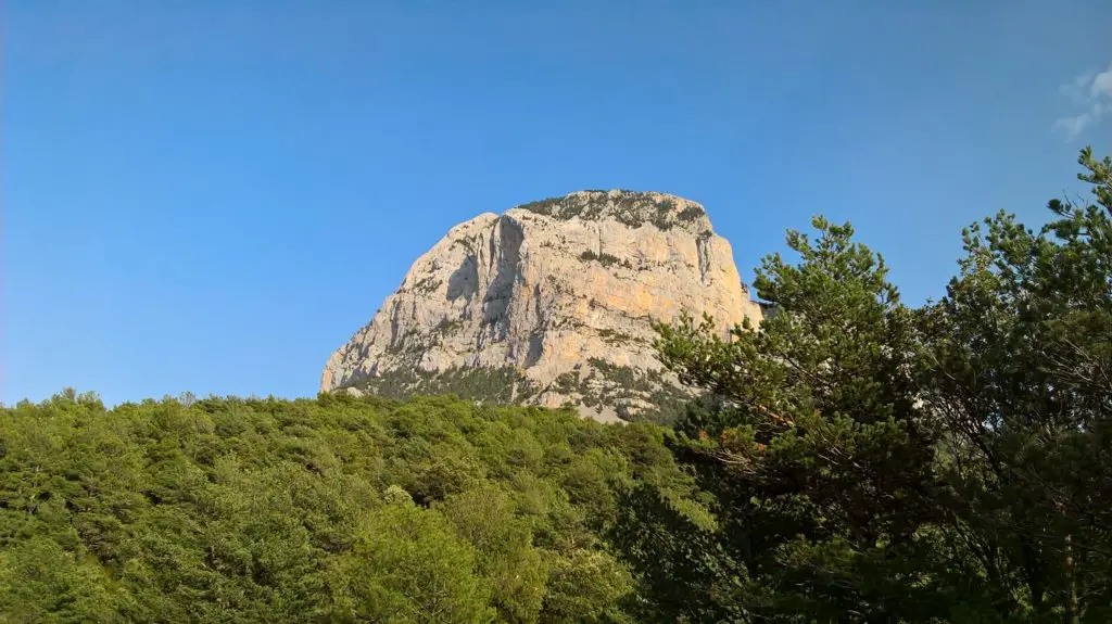 Escalade à Peña Montañesa en Espagne