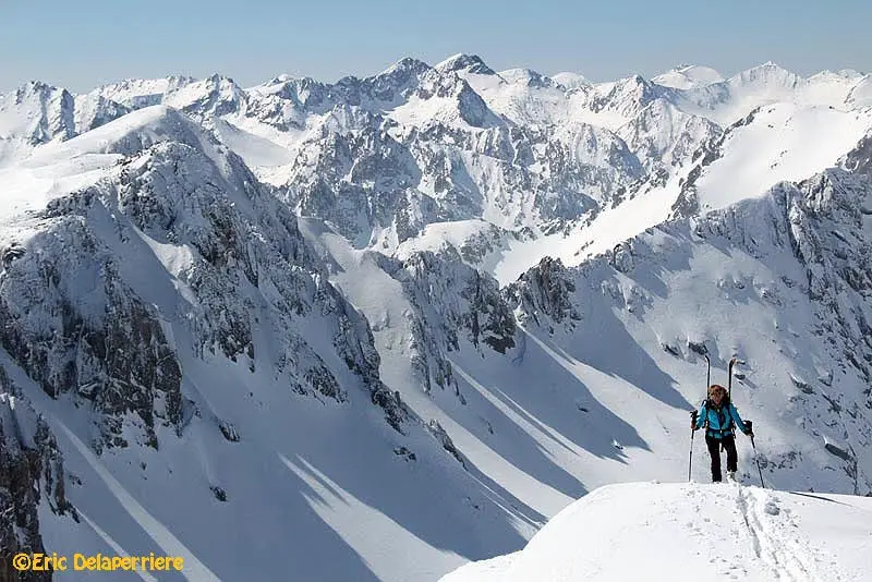 Ski alpinisme dans les Encantats.