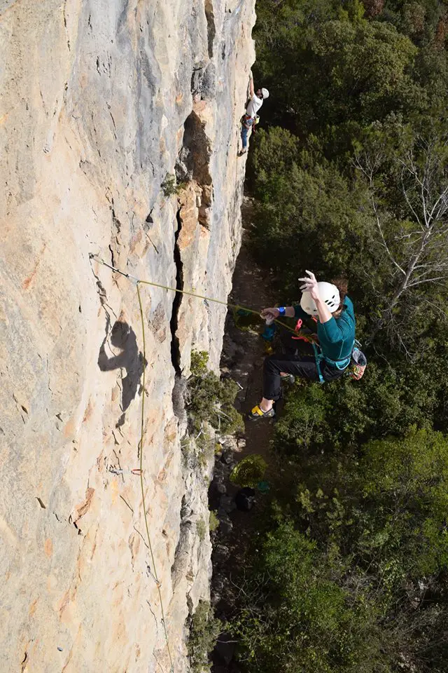 Sortie falaise école de vol escalade avec vue d'en haut