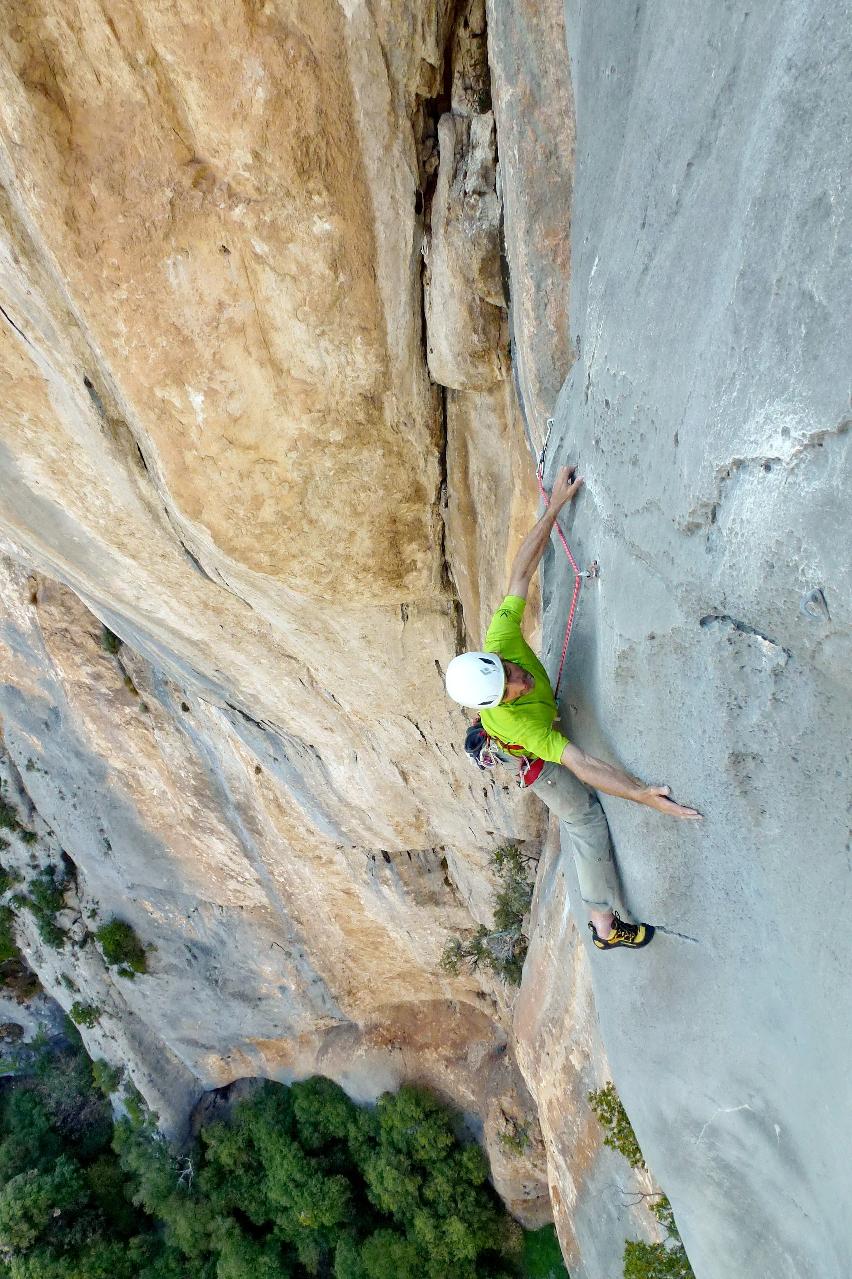 Le Tchoi dans la traversée de L3 de "Caca Boudin ou les Grands Navires" lors de notre trip escalade dans les gorges du verdon