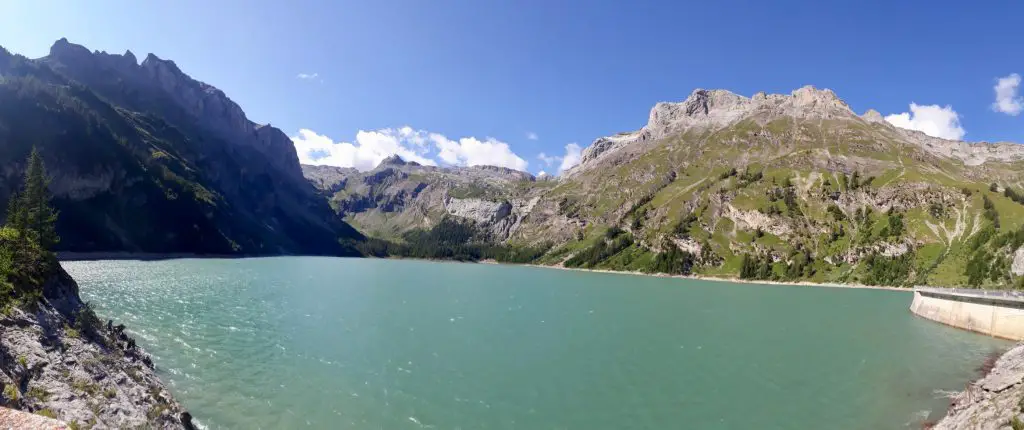 Vu sur le Barrage de Zeuzier Rawyl durant notre Séjour randonnée et escalade en Suisse